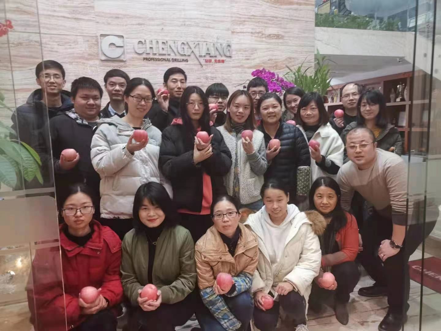 風(fēng)勁帆滿圖新志，砥礪奮進(jìn)正此時